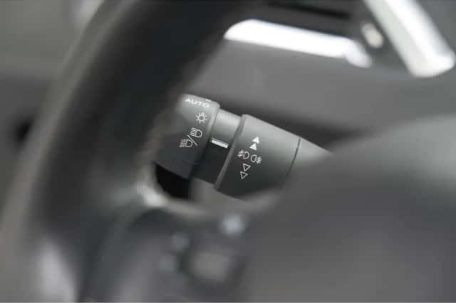 Peugeot 208 (2019) thumbnail 27