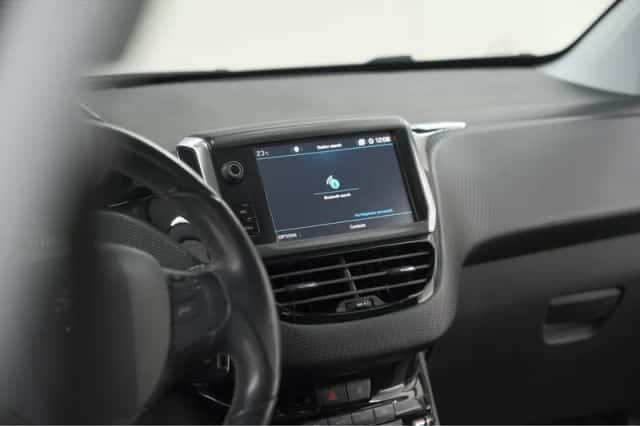 Peugeot 208 (2019) thumbnail 39
