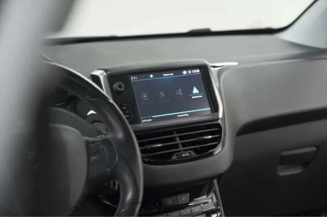 Peugeot 208 (2019) thumbnail 40