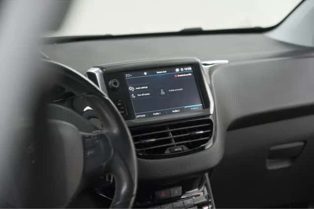 Peugeot 208 (2019) thumbnail 41