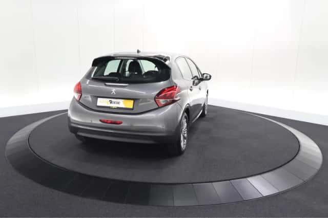 Peugeot 208 (2019) thumbnail 9