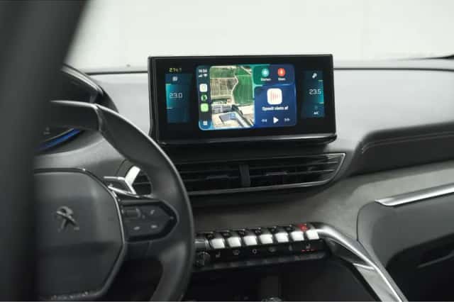 Peugeot 3008 (2021) thumbnail 3