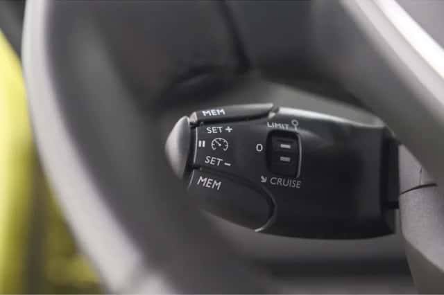 Peugeot 208 (2025) thumbnail 4