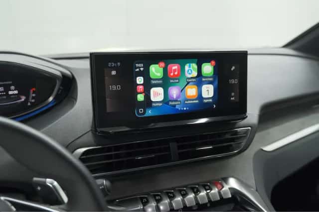 Peugeot 5008 (2023) thumbnail 6
