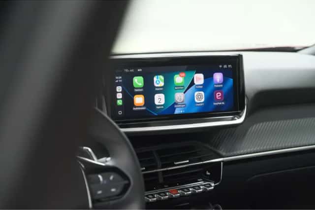 Peugeot 2008 (2024) thumbnail 6