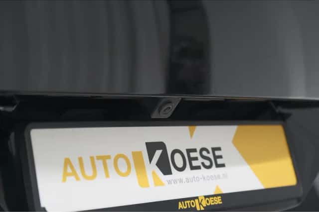 Peugeot 5008 (2023) thumbnail 4