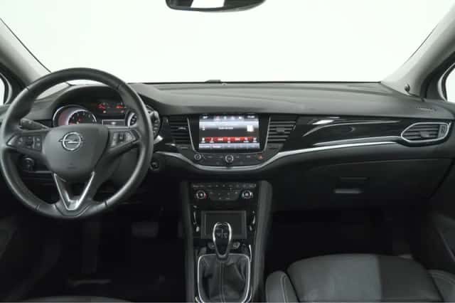 Opel Astra (2018) thumbnail 2