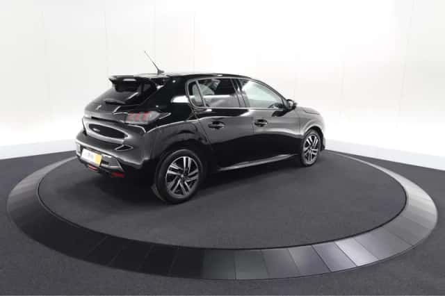 Peugeot 208 (2022) thumbnail 5