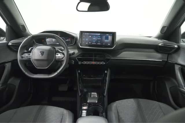 Peugeot 2008 (2025) thumbnail 2