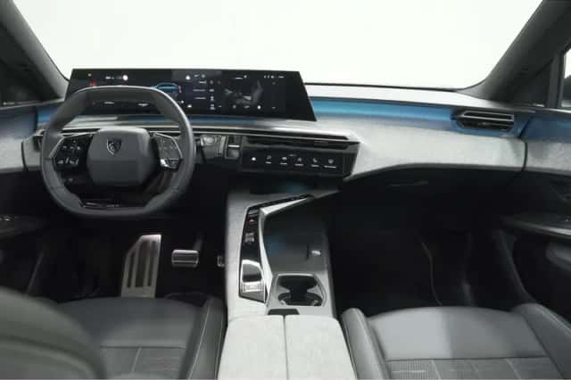 Peugeot 3008 (2025) thumbnail 2