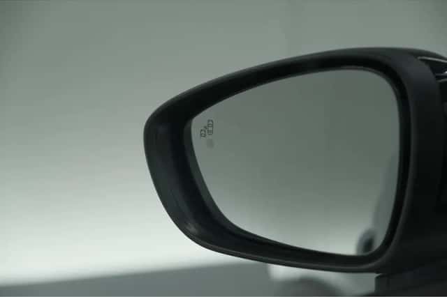 Opel Crossland (2023) thumbnail 4