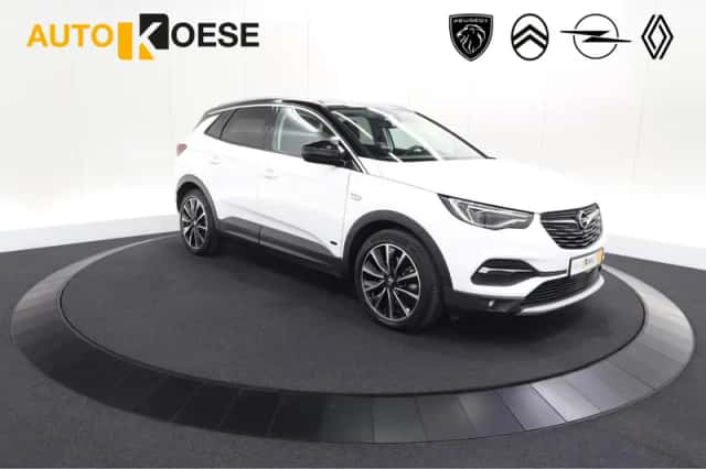 Opel Grandland (2021) thumbnail 1