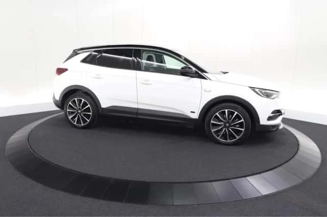 Opel Grandland (2021) thumbnail 5