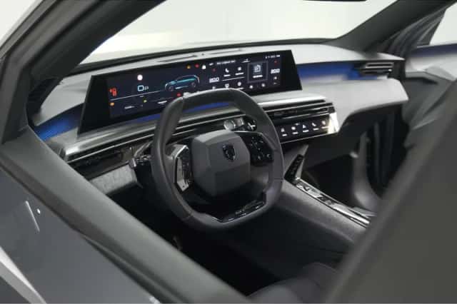 Peugeot 5008 (2025) thumbnail 2