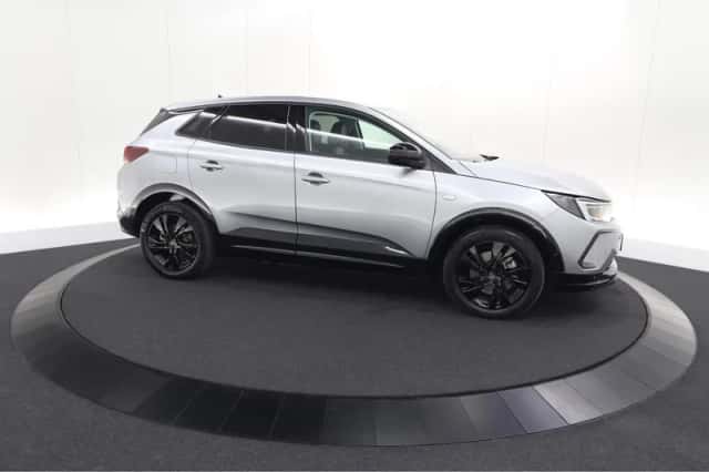 Opel Grandland (2024) thumbnail 4