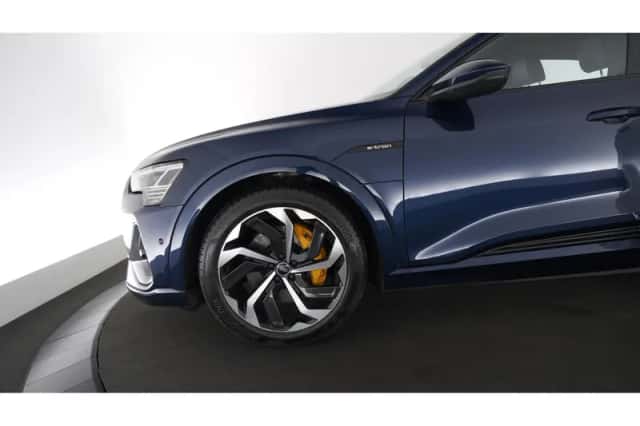 Audi e-tron (2021) thumbnail 21