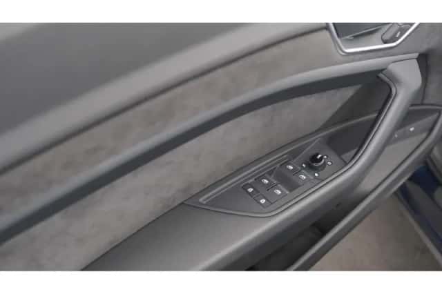 Audi e-tron (2021) thumbnail 23