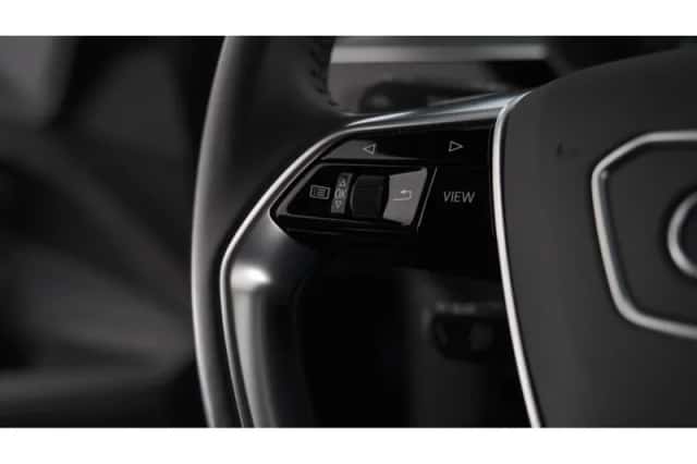 Audi e-tron (2021) thumbnail 28