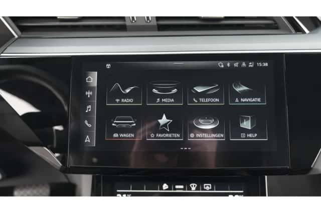 Audi e-tron (2021) thumbnail 40