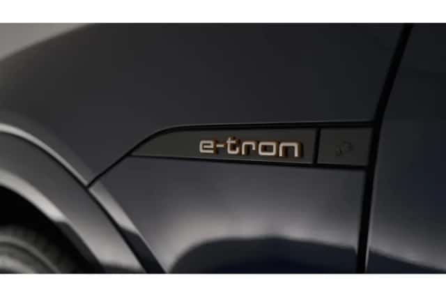 Audi e-tron (2021) thumbnail 50
