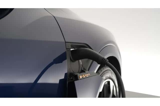 Audi e-tron (2021) thumbnail 58