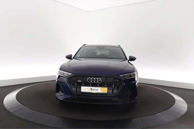 Audi e-tron (2021) thumbnail 66