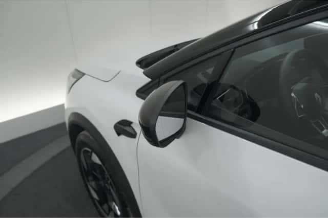 Renault Captur (2024) thumbnail 17