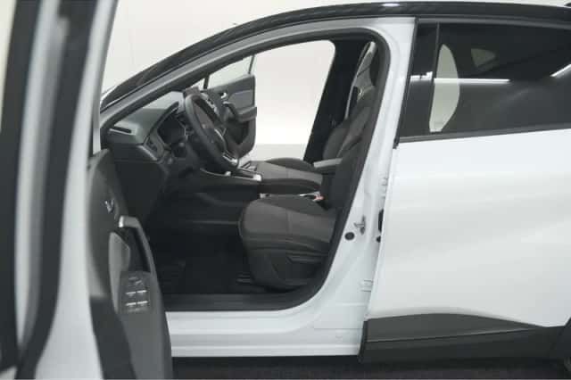 Renault Captur (2024) thumbnail 23