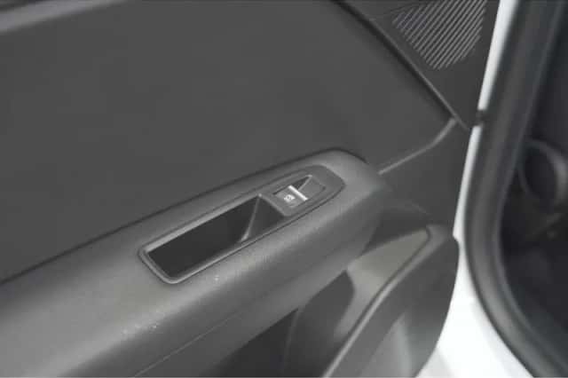 Renault Captur (2024) thumbnail 26