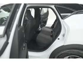 Renault Captur (2024) thumbnail 27