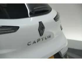 Renault Captur (2024) thumbnail 4