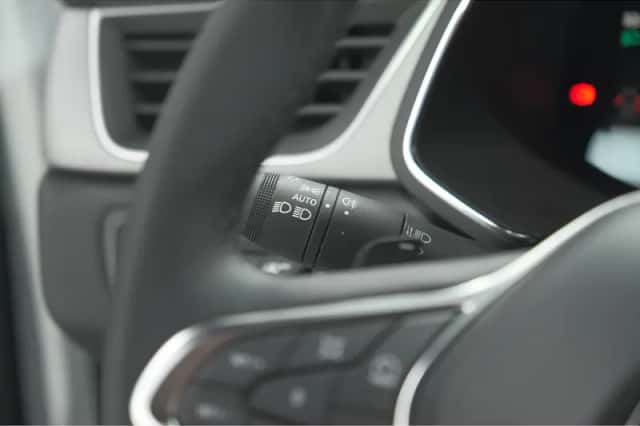 Renault Captur (2024) thumbnail 34
