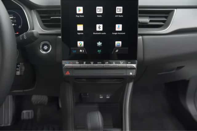 Renault Captur (2024) thumbnail 45