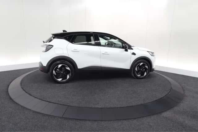 Renault Captur (2024) thumbnail 8
