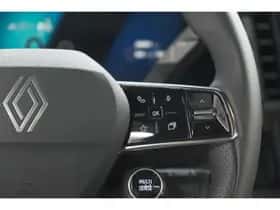 Renault Austral (2025) thumbnail 35