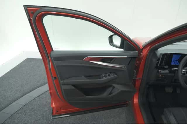 Renault Austral (2025) thumbnail 73