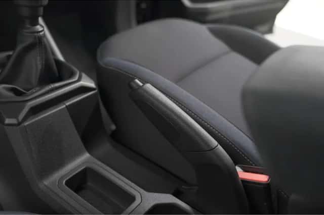 Dacia Duster (2025) thumbnail 38