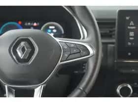Renault Captur (2021) thumbnail 30