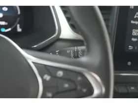 Renault Captur (2021) thumbnail 32