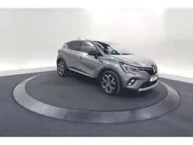 Renault Captur (2021) thumbnail 5