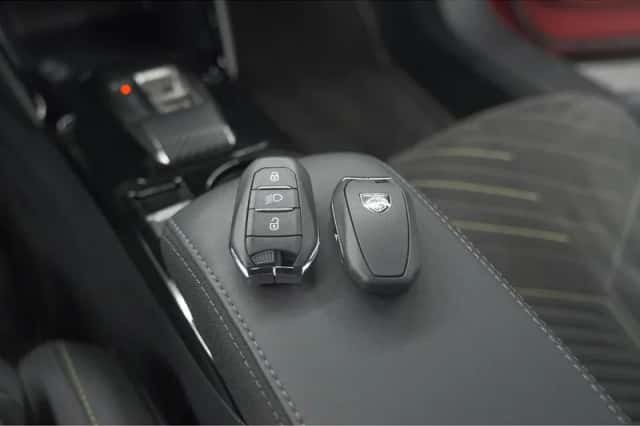 Peugeot 2008 (2024) thumbnail 14