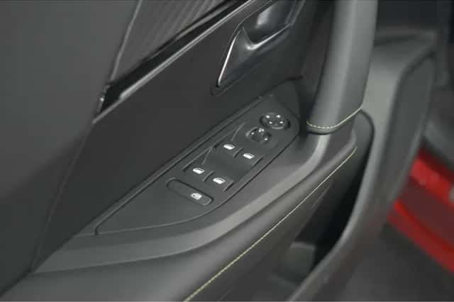 Peugeot 2008 (2024) thumbnail 27