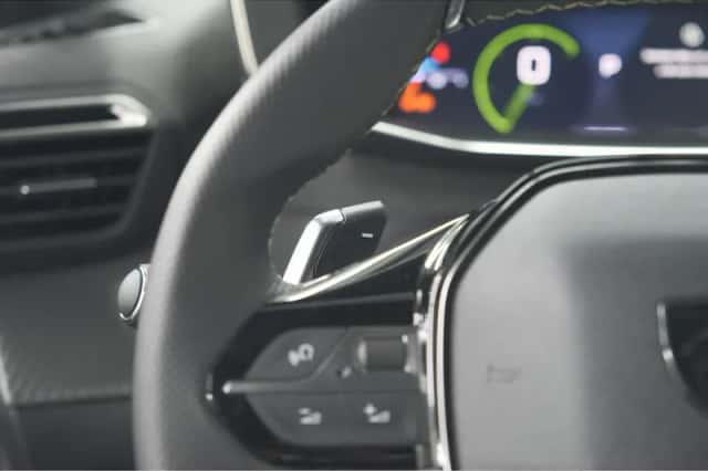 Peugeot 2008 (2024) thumbnail 37