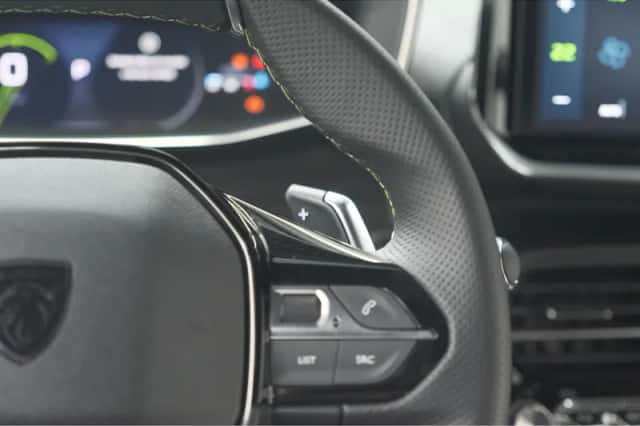 Peugeot 2008 (2024) thumbnail 38