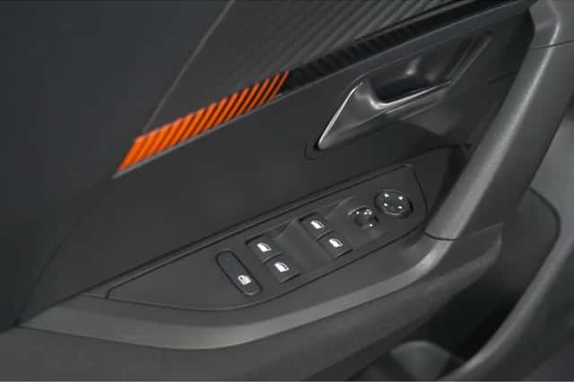 Peugeot 2008 (2023) thumbnail 22