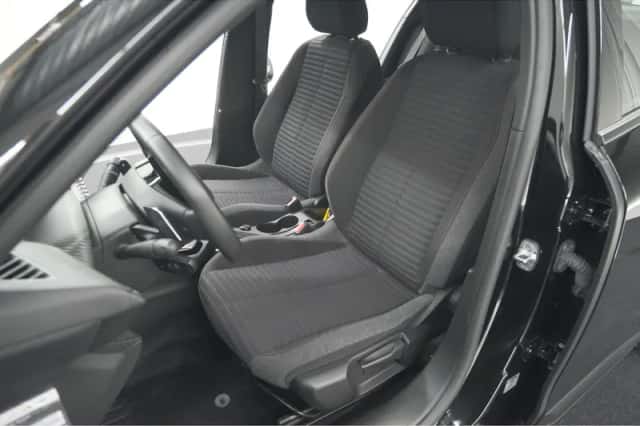 Peugeot 2008 (2023) thumbnail 24