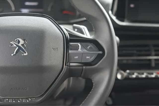 Peugeot 2008 (2023) thumbnail 30