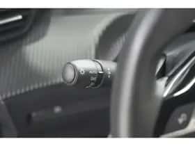 Peugeot 2008 (2023) thumbnail 33