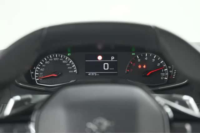 Peugeot 2008 (2023) thumbnail 37