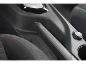 Peugeot 2008 (2023) thumbnail 40